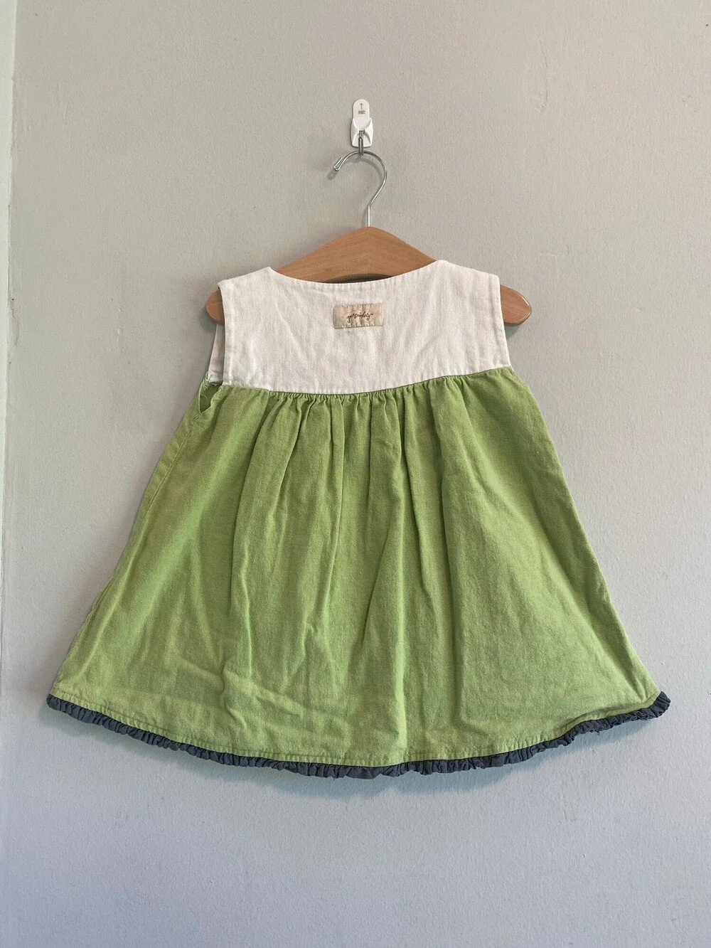 Persnickety girls green